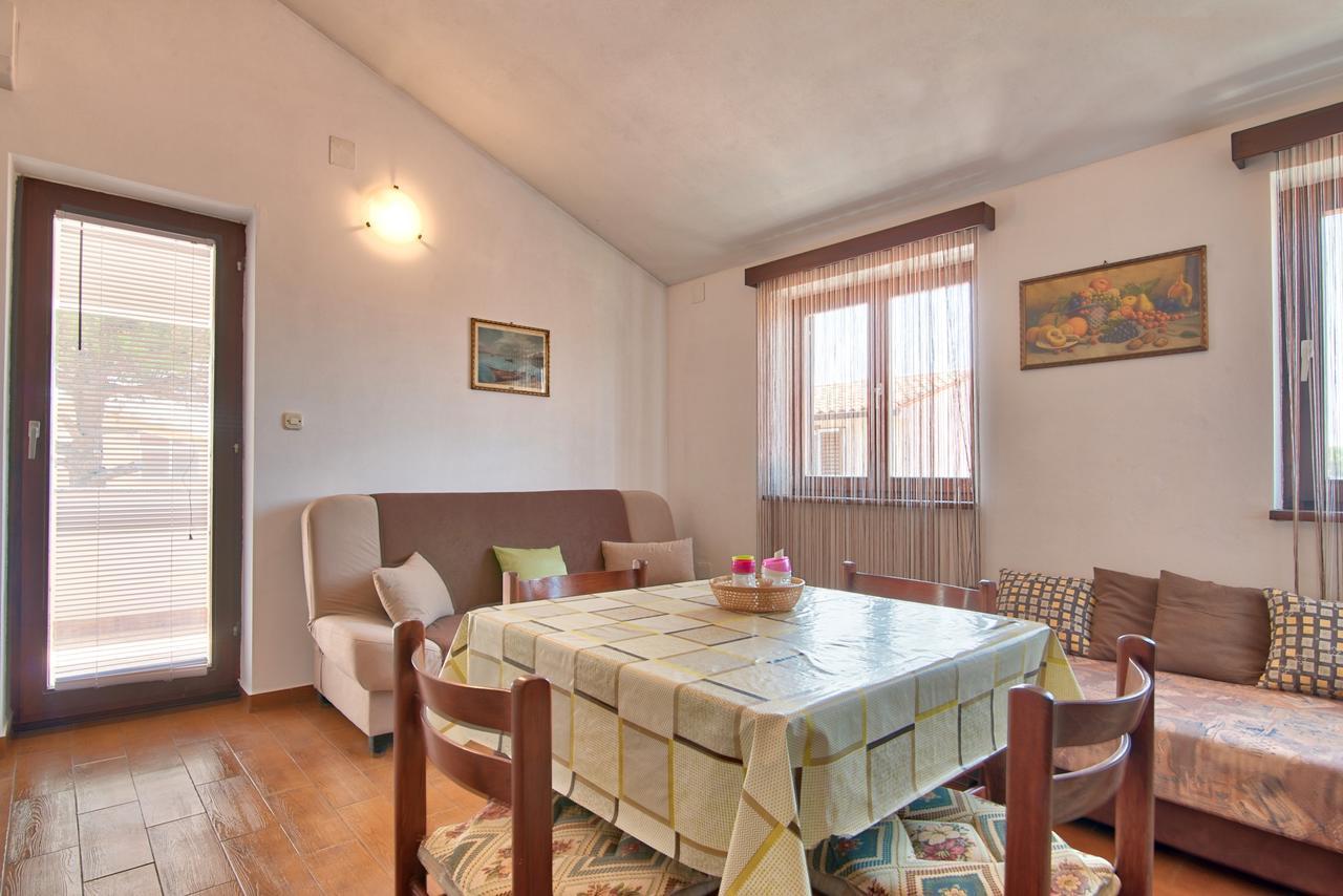Apartment Maja Štinjan Extérieur photo