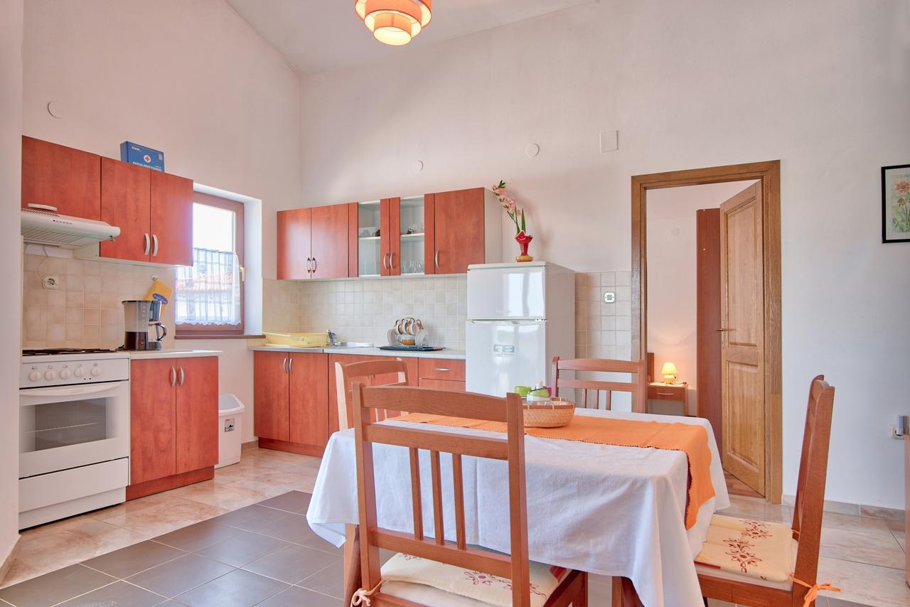 Apartment Maja Štinjan Extérieur photo